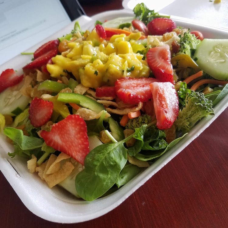 Dining Review….Horatio’s Healthy Cuisine About Magazines Conyers